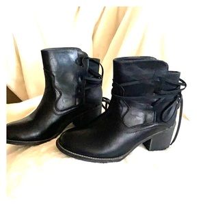 Ankle boots